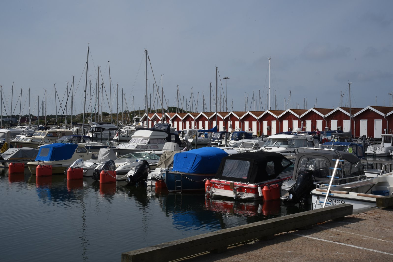 Båtar i Öckerö hamn. | Öckerö in Sweden