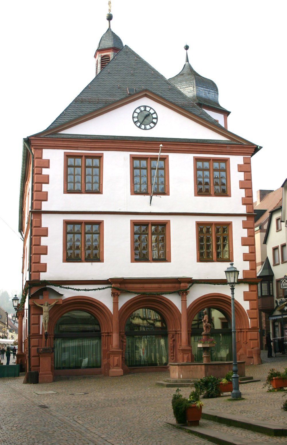 Beschreibung: Lohr am Main - Altes Rathaus



Ursprung: Selbst fotografiert von Sven Teschke am 15. Januar 2005

Lizenzstatus: GNU FDL
 | Lohr am Main in Germany