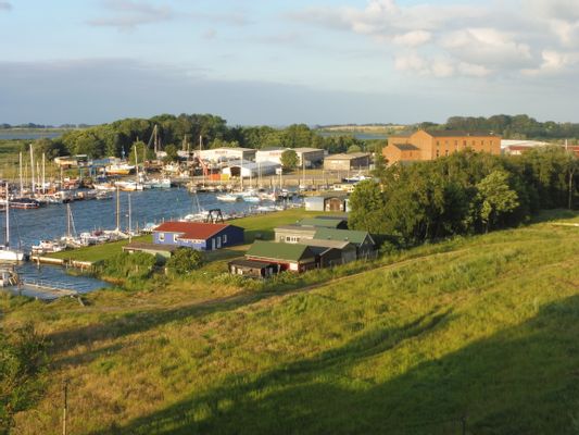 Östliches Hafenbecken mit Werft und ehemaliger Zuckerfabrik in Barth | Barth in Germany