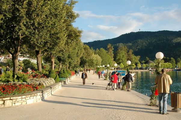 Johannes-Brahms-Promenade, municipality Pörtschach am Wörther See, district Klagenfurt Land, Carinthia, Austria, EU | Pörtschach am Wörthersee in Austria