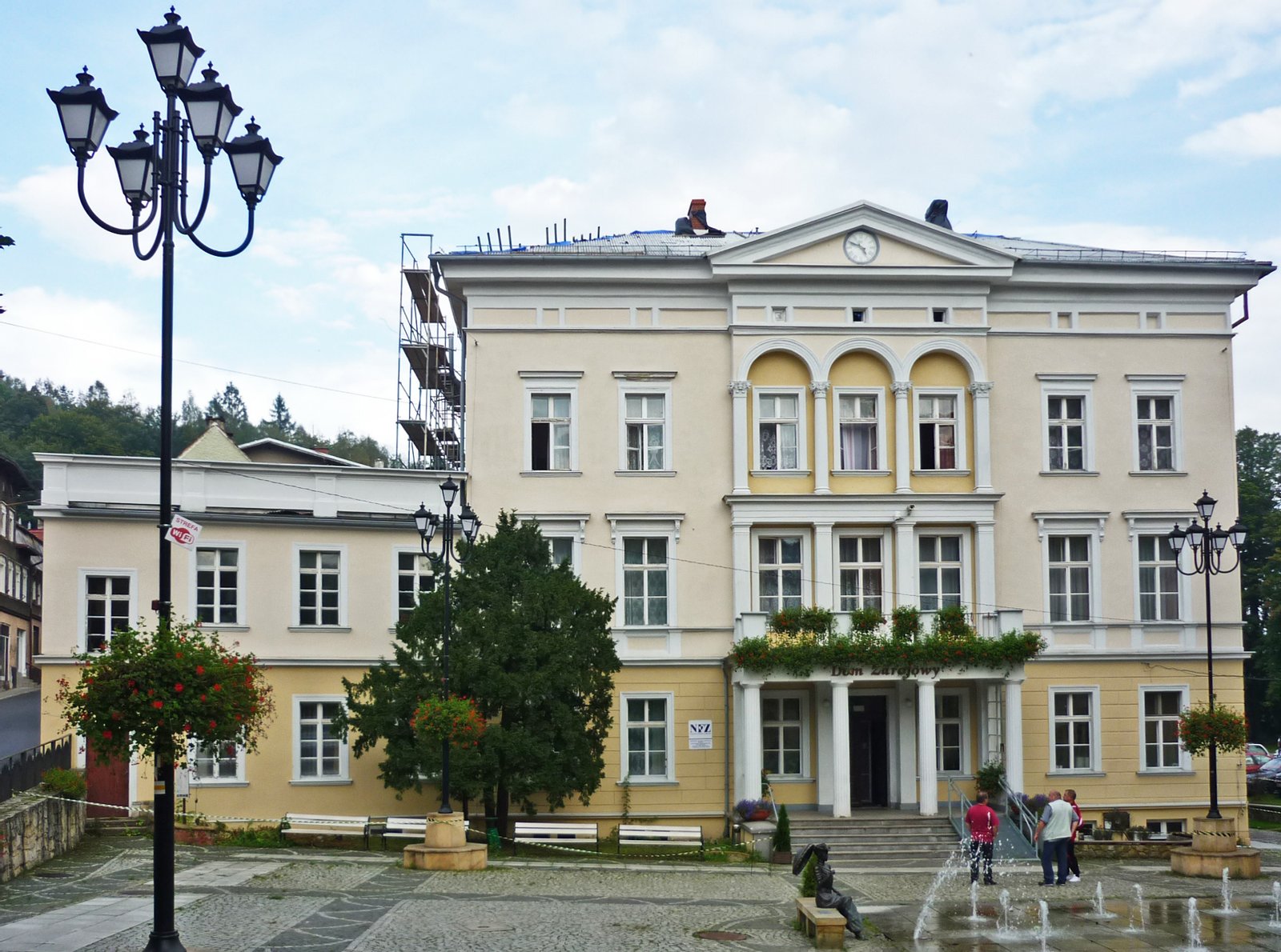 This is a photo of a monument in Poland identified by the ID | Jedlina-Zdrój in Poland
