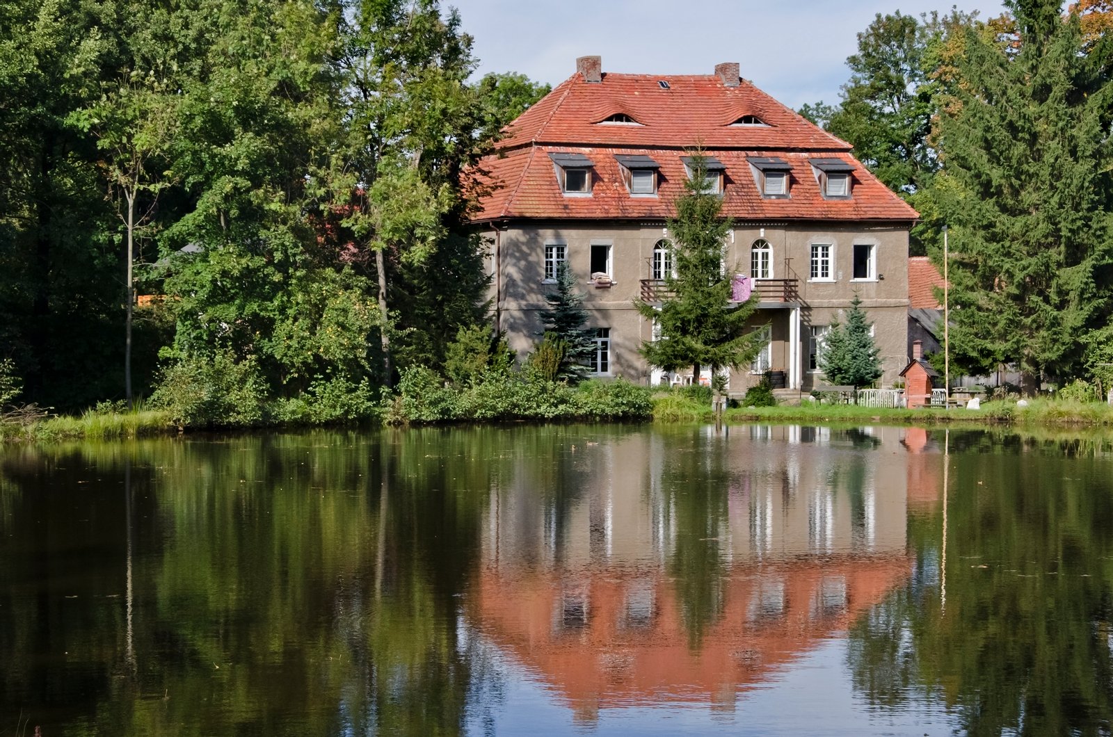 Pałac w Ciszycy od strony południowej. Kowary. | Kowary in Poland