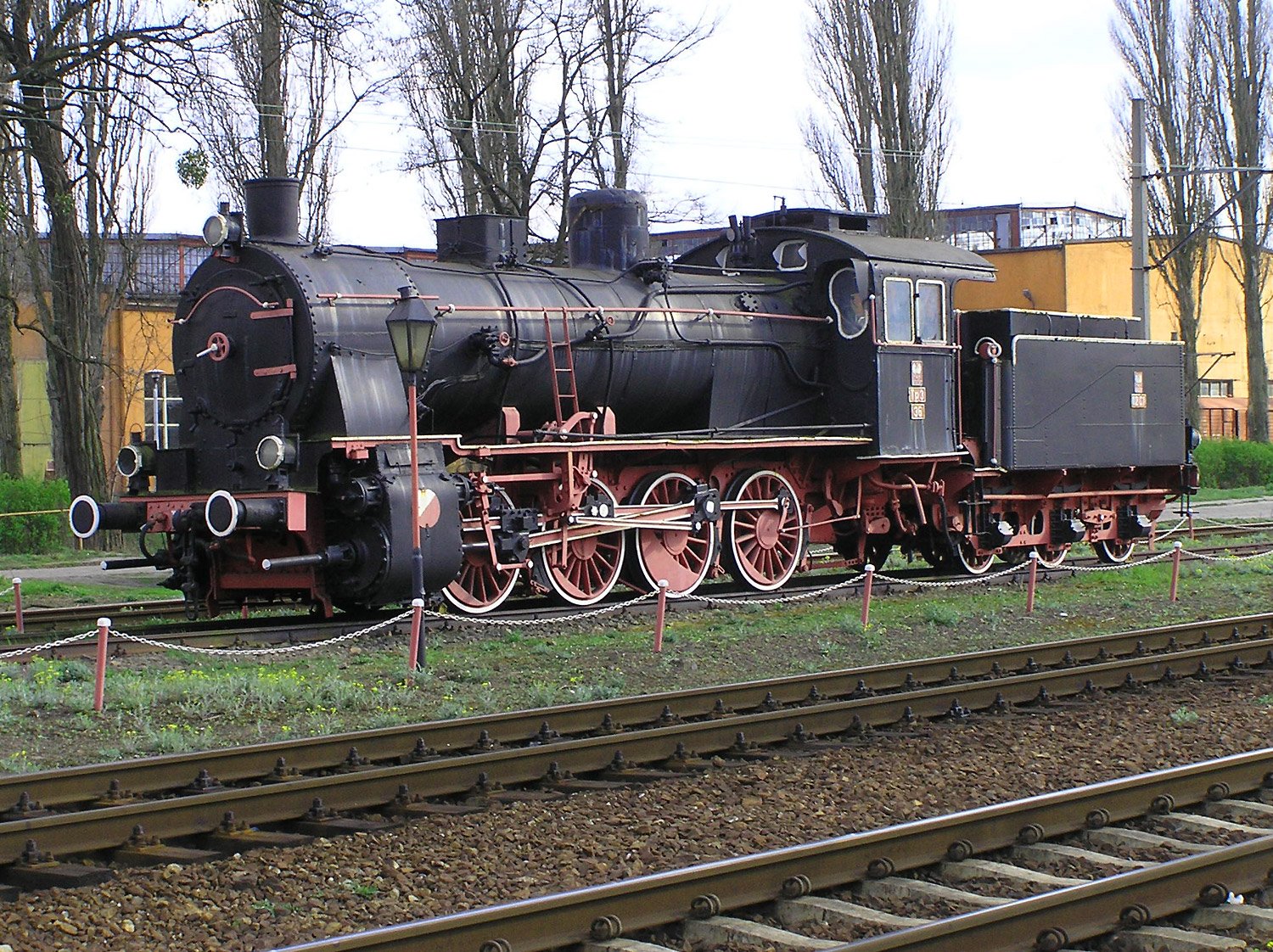 Tp3 class steam locomotive with 12C1 class tender in Zbąszynek, Lubuskie, Poland

Parowóz Tp3 z tendrem 12C1 na stacji Zbąszynek (woj. lubuskie) | Zbąszynek in Poland