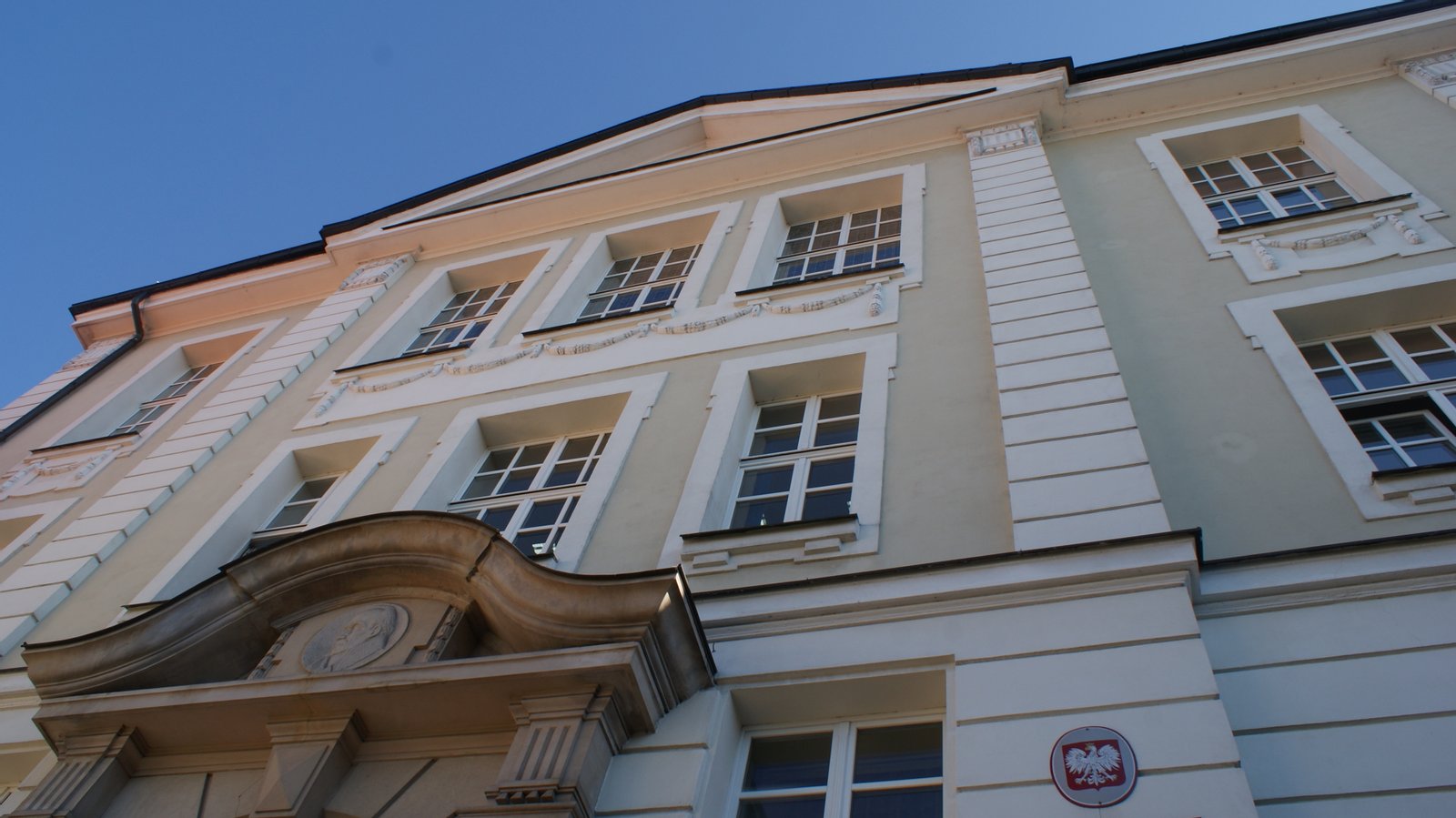 Pleszew, budynek Liceum Ogólnokształcącego z 1910 | Pleszew in Poland