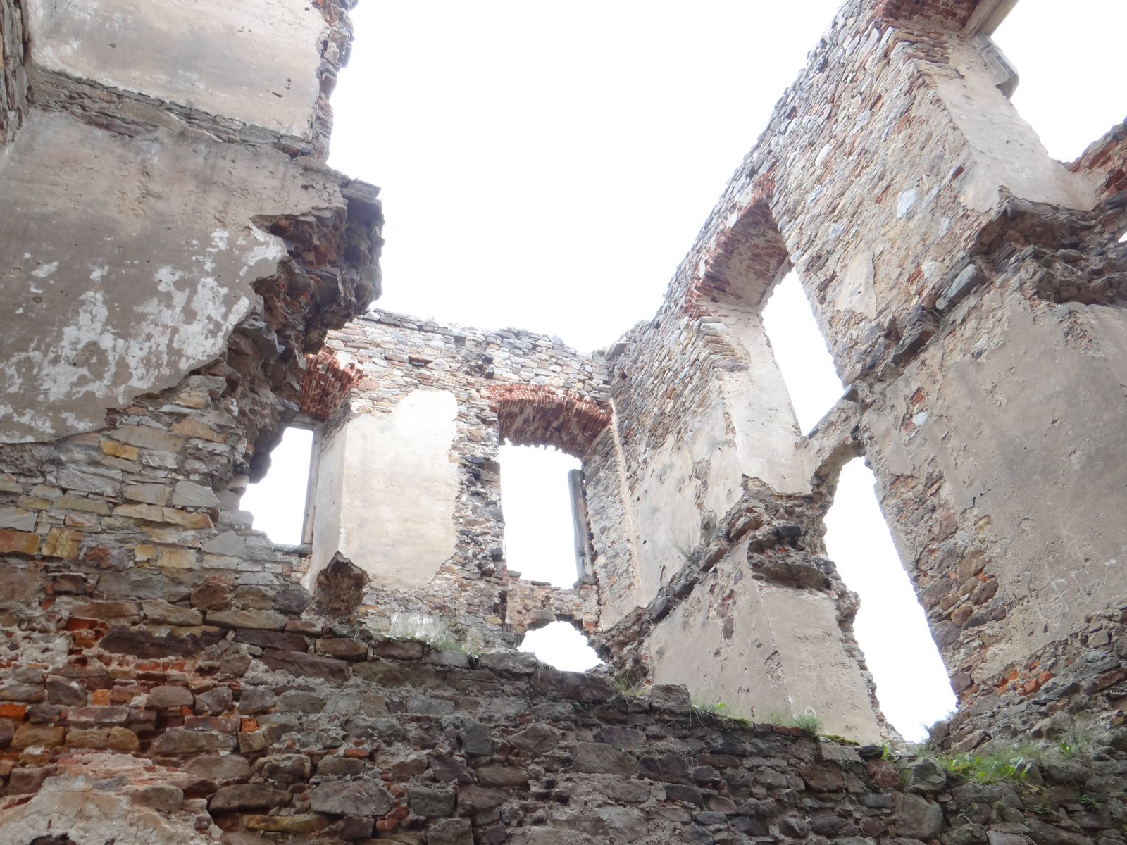 Ruiny zamku w Bodzentynie | Bodzentyn in Poland