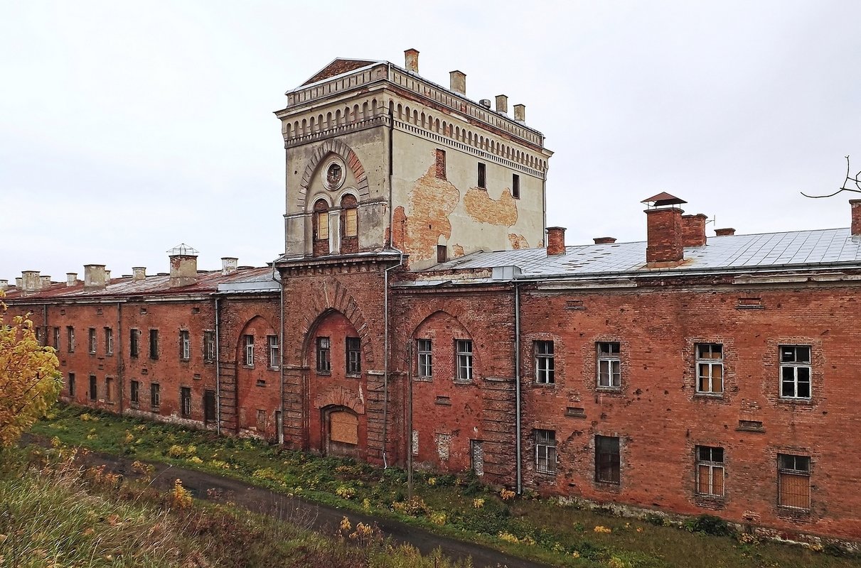 Fragment cytadeli twierdzy Modlin z wieżą wodną | Nowy Dwór Mazowiecki in Poland