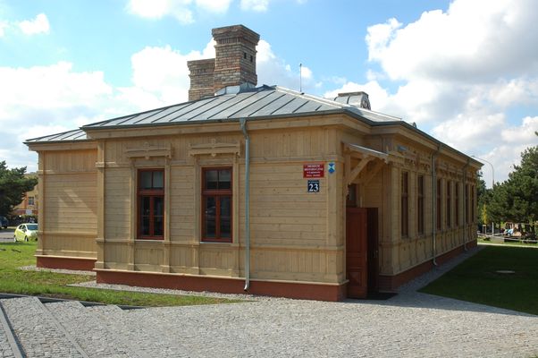 Legionowo - Muzeum Historyczne w Legionowie Filia Piaski Al. Sybiraków 23 fot. 1 | Legionowo in Poland