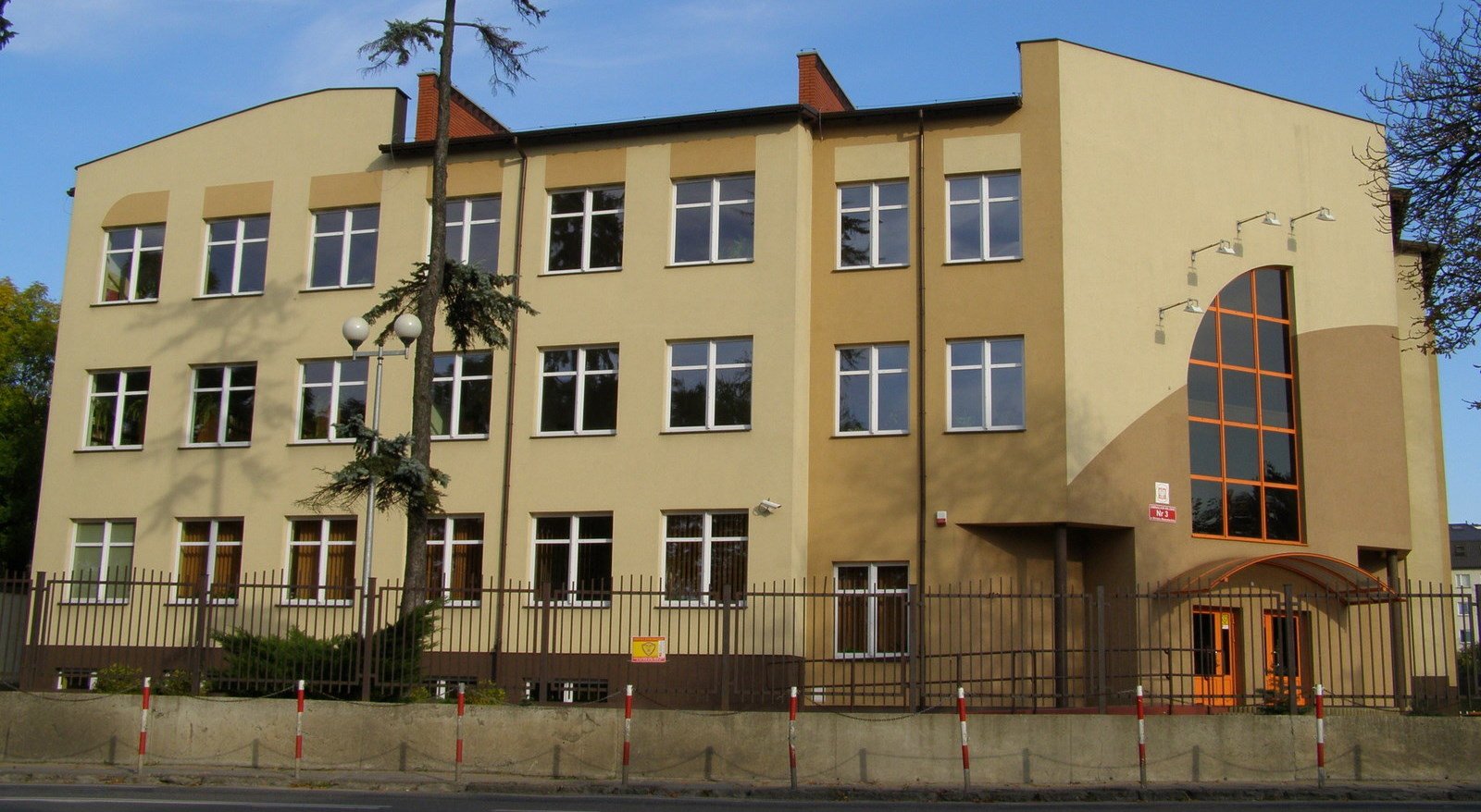 Gymnasium (middle school) of Janusz Kusociński in Mińsk Mazowiecki . | Mińsk Mazowiecki in Poland