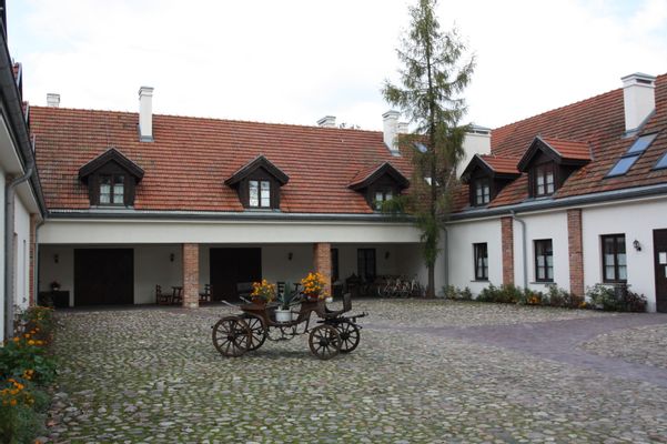 Ta fotografia przedstawia zabytek wpisany do rejestru zabytków pod numerem ID | Łochów in Poland