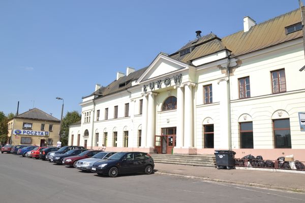 To zdjęcie zostało wykonane podczas polskiej Wikiekspedycji kolejowej 2015 zorganizowanej przezStowarzyszenie Wikimedia Polska we współpracy z Fundacją Grupy PKP.Wszystkie zdjęcia z wyprawy możesz zobaczyć w kategorii Wikiekspedycja kolejowa 2015. | Łuków in Poland