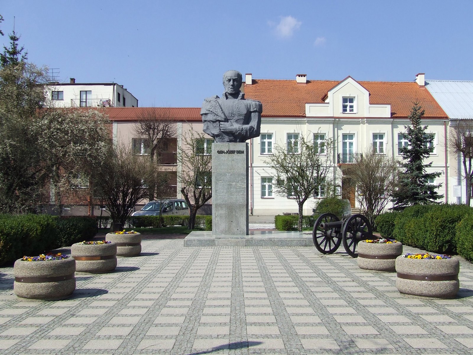 Pomnik gen. Józefa Bema w Ostrołęce | Ostrołęka in Poland