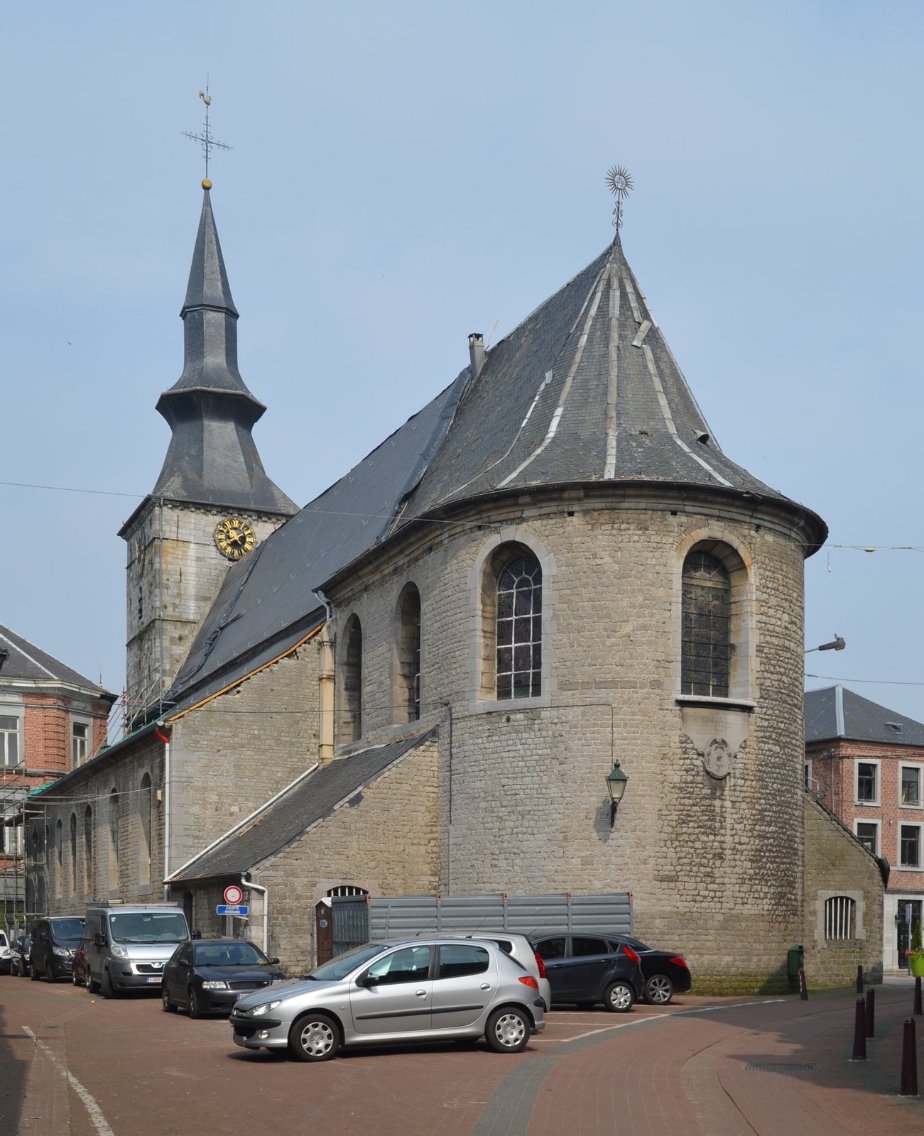 Florennes (Belgique) - Saint-Gengulphe (ou Gangulphe) - chevet. | Florennes in Belgium