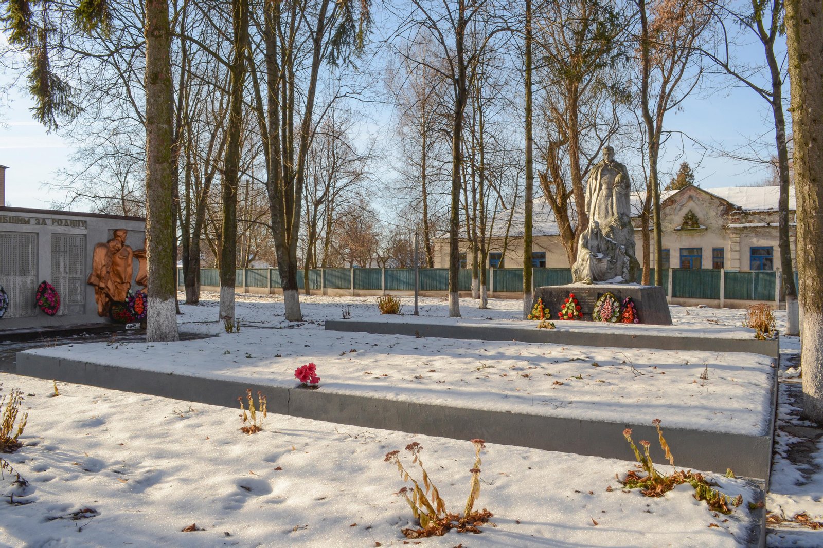 Михайло-Коцюбинське Чернігівський район, Чернігівська область | Mykhailo-Kotsiubynske in Ukraine