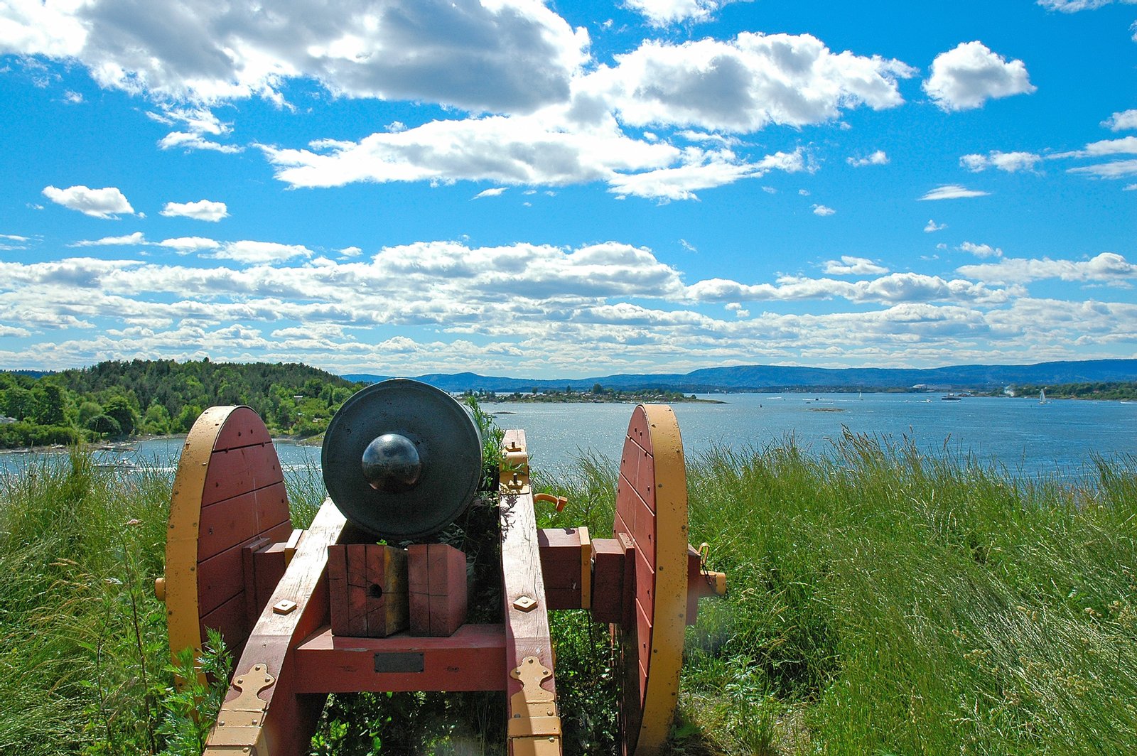 Old guns on Hovedøya island, Oslo, Norway | Hovedøya in Norway