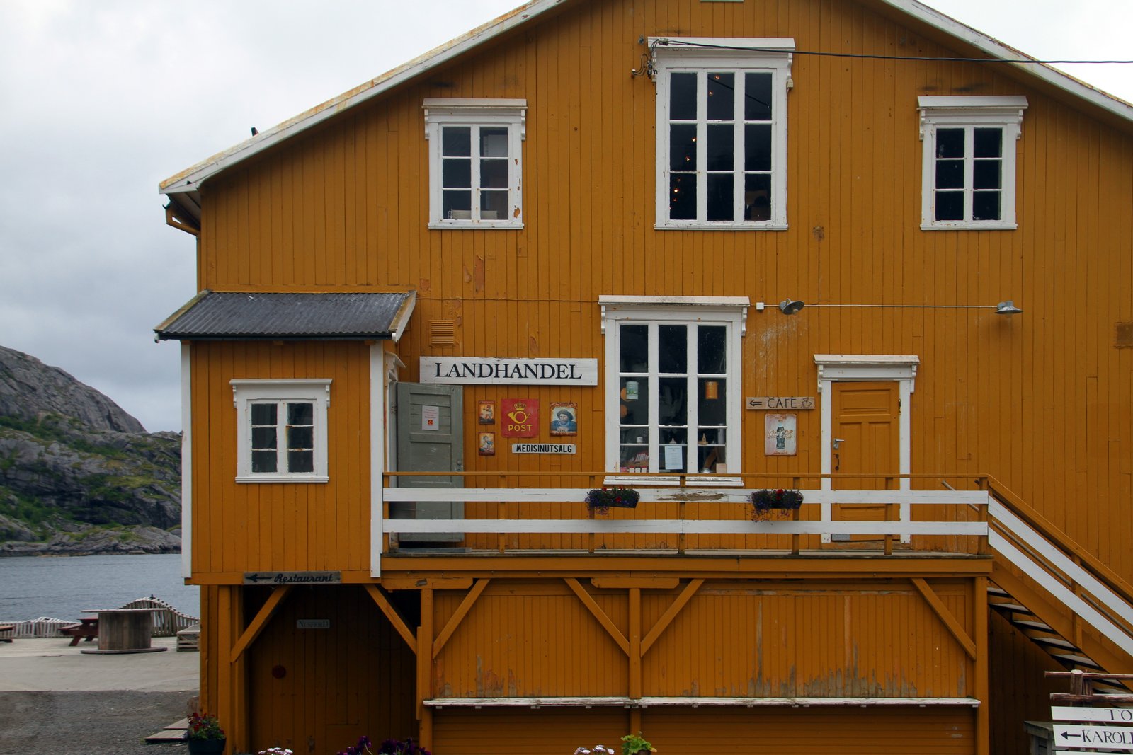 Nusfjord, Flakstadøy, Lofoten, Norwegen | Flakstadøy in Norway