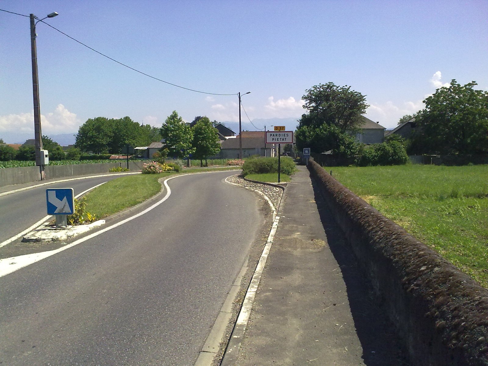 Entrée dans Pardies-Piétat depuis Pau. | Pardies-Piétat in France