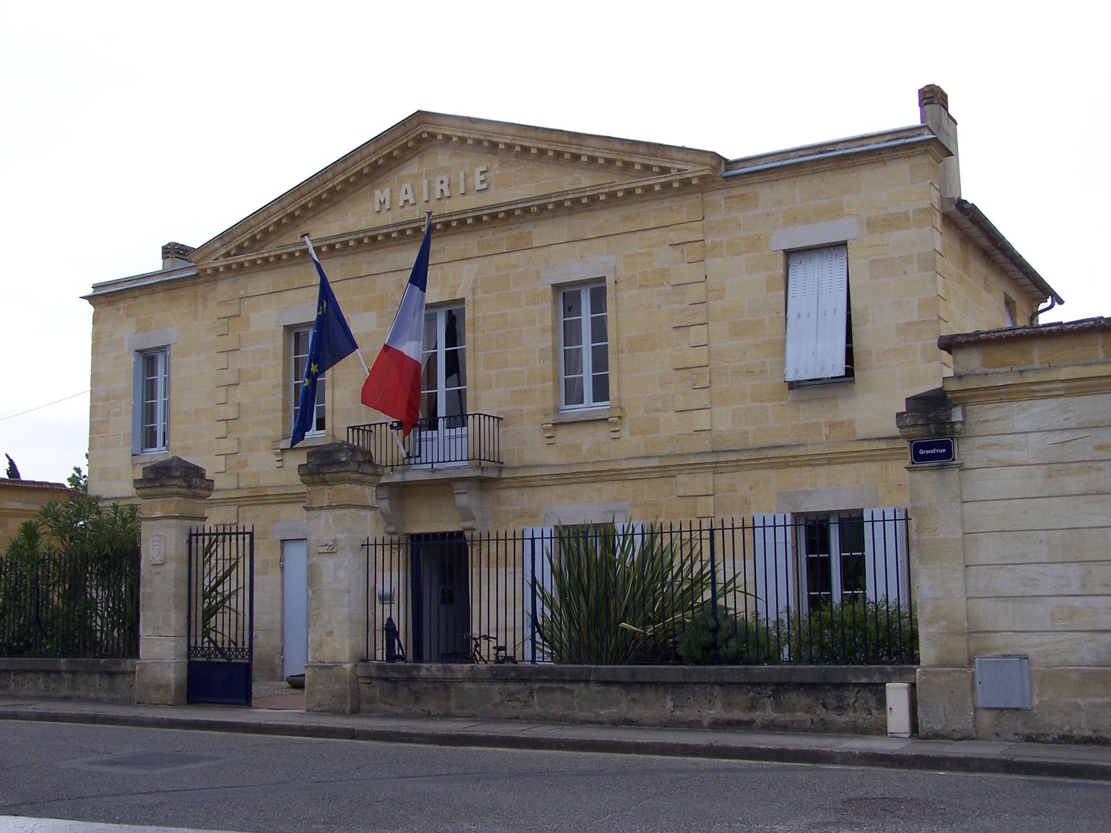Mairie de Portets, Gironde, France | Portets in France
