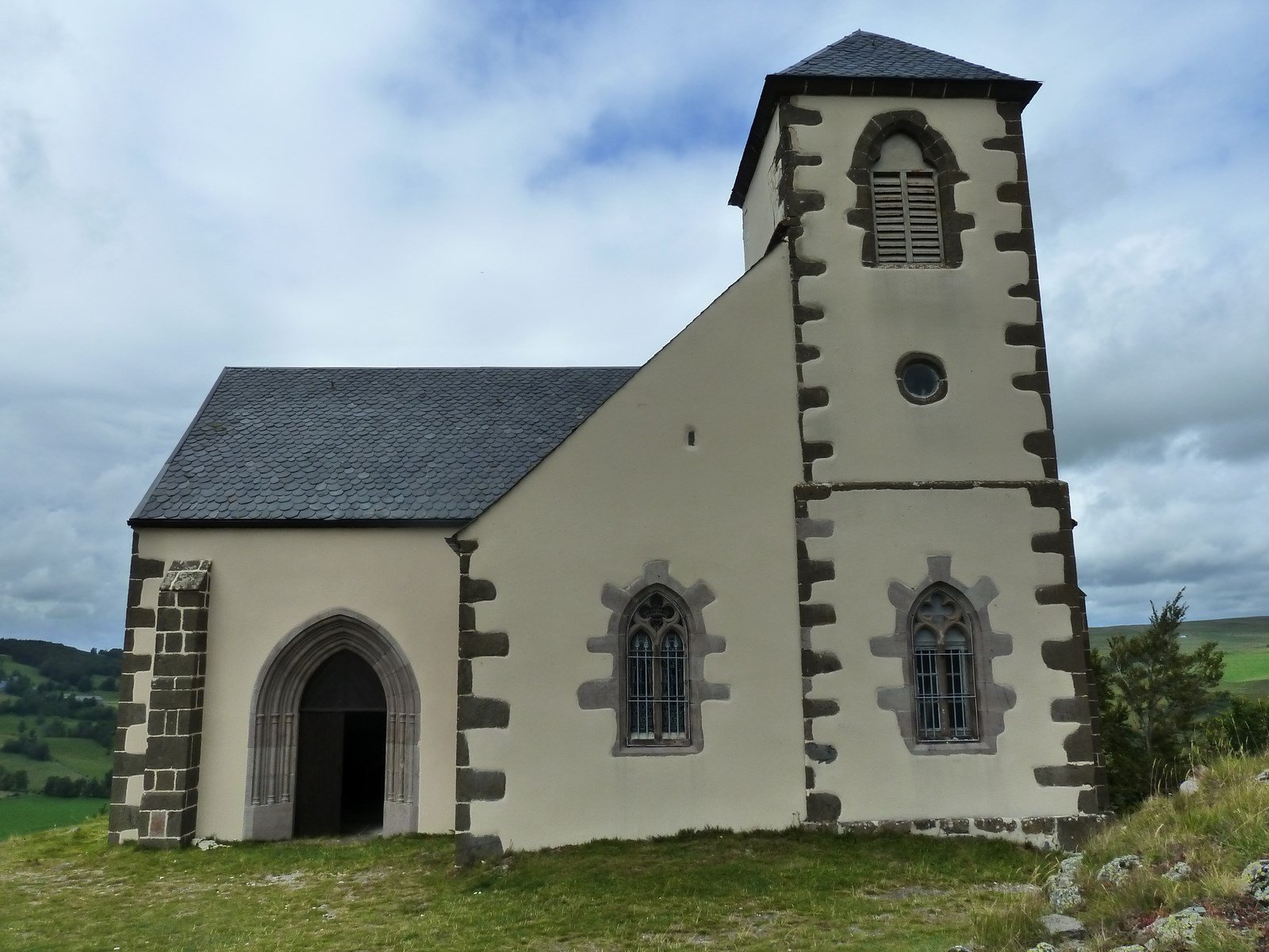 Chapelle Notre-Dame de Valentine - Ségur-les-Villas - Cantal - France | Ségur-les-Villas in France