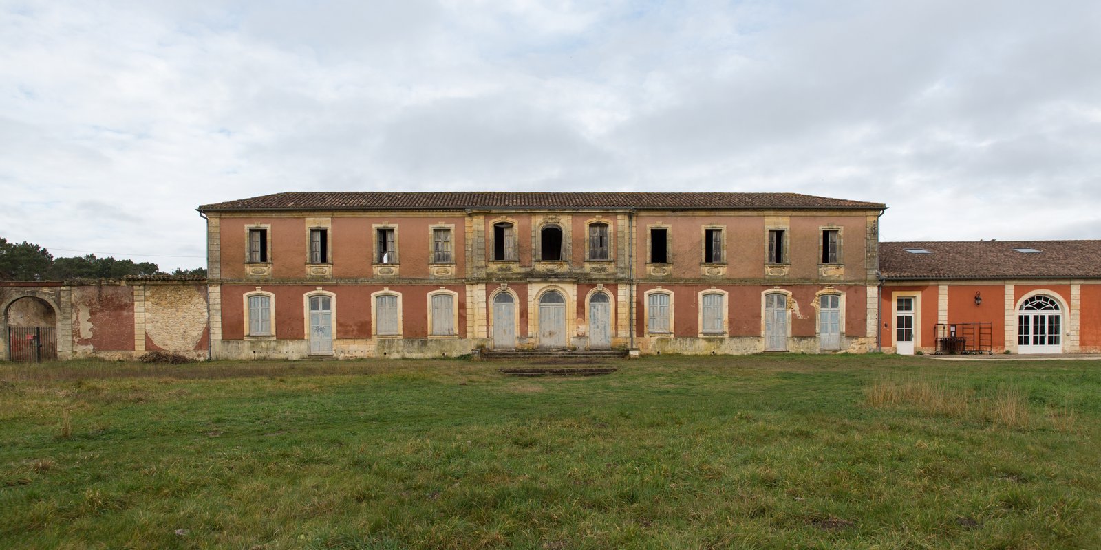 Château de Tanaïs | Blanquefort in France