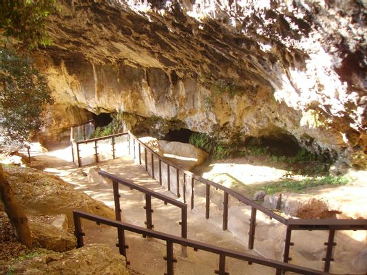 Image of Grotta del Romito in Italy