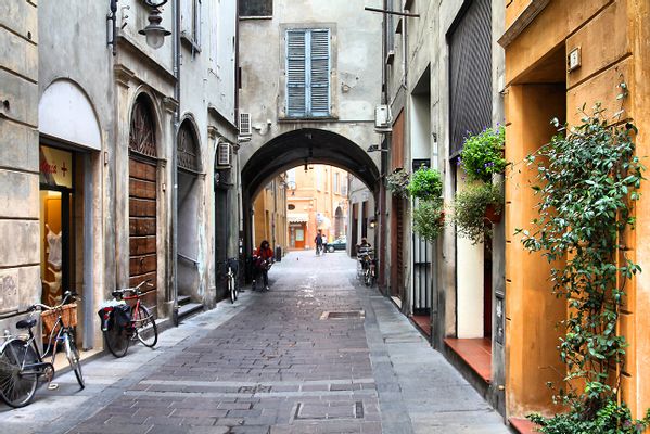 Street view in Reggio Emilia, Italy. | Reggio nell'Emilia in Italy