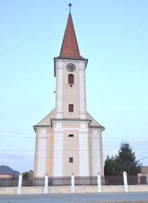 Biserica evanghelică din Petrești, județul Alba
 | Petrești in Romania