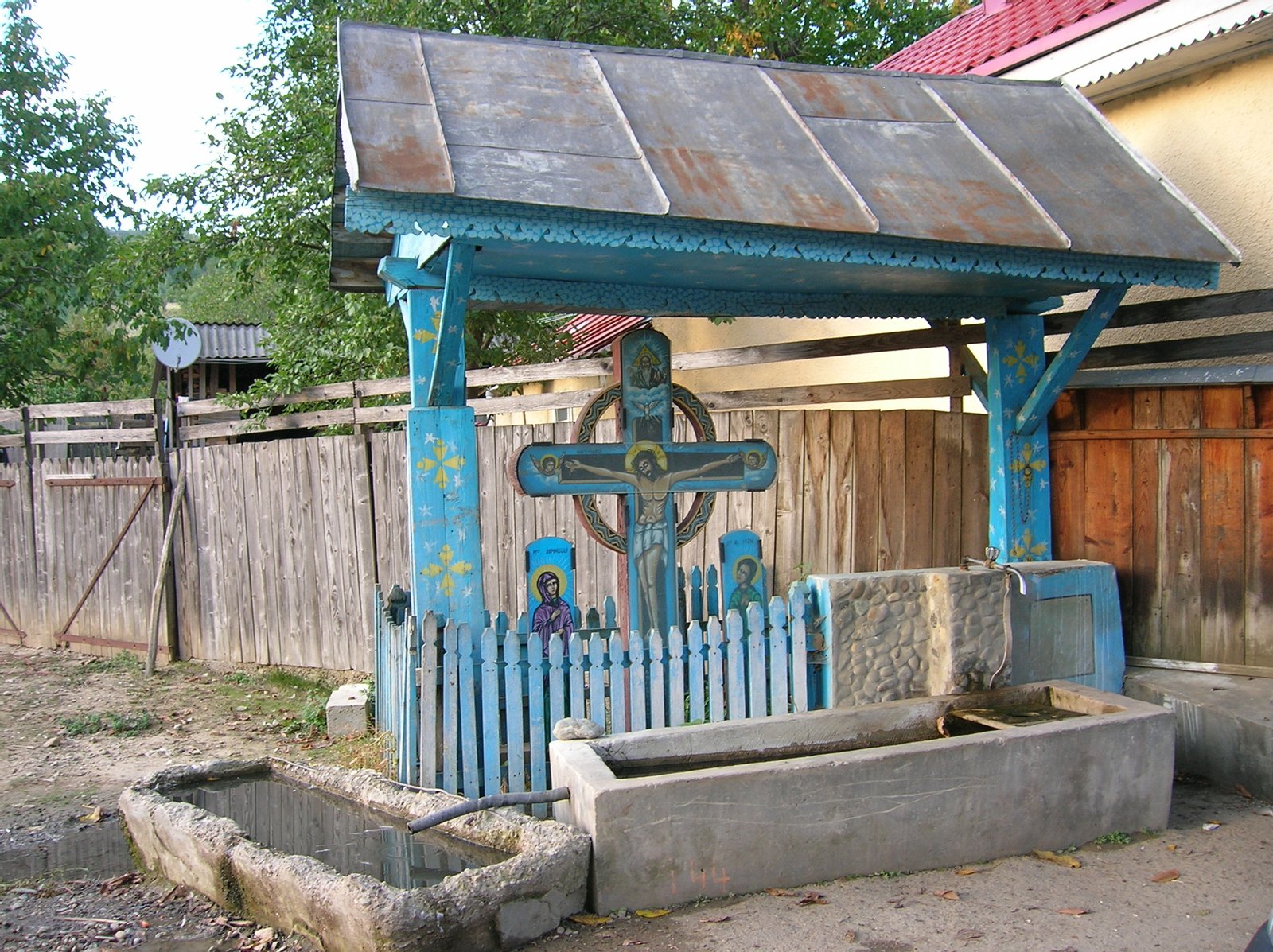 Comuna Valea Seacă Bacău - Troiţă la capătul satului Valea Seacă înspre pădure | Valea Seacă in Romania