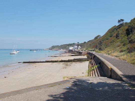 Image of Totland in United Kingdom