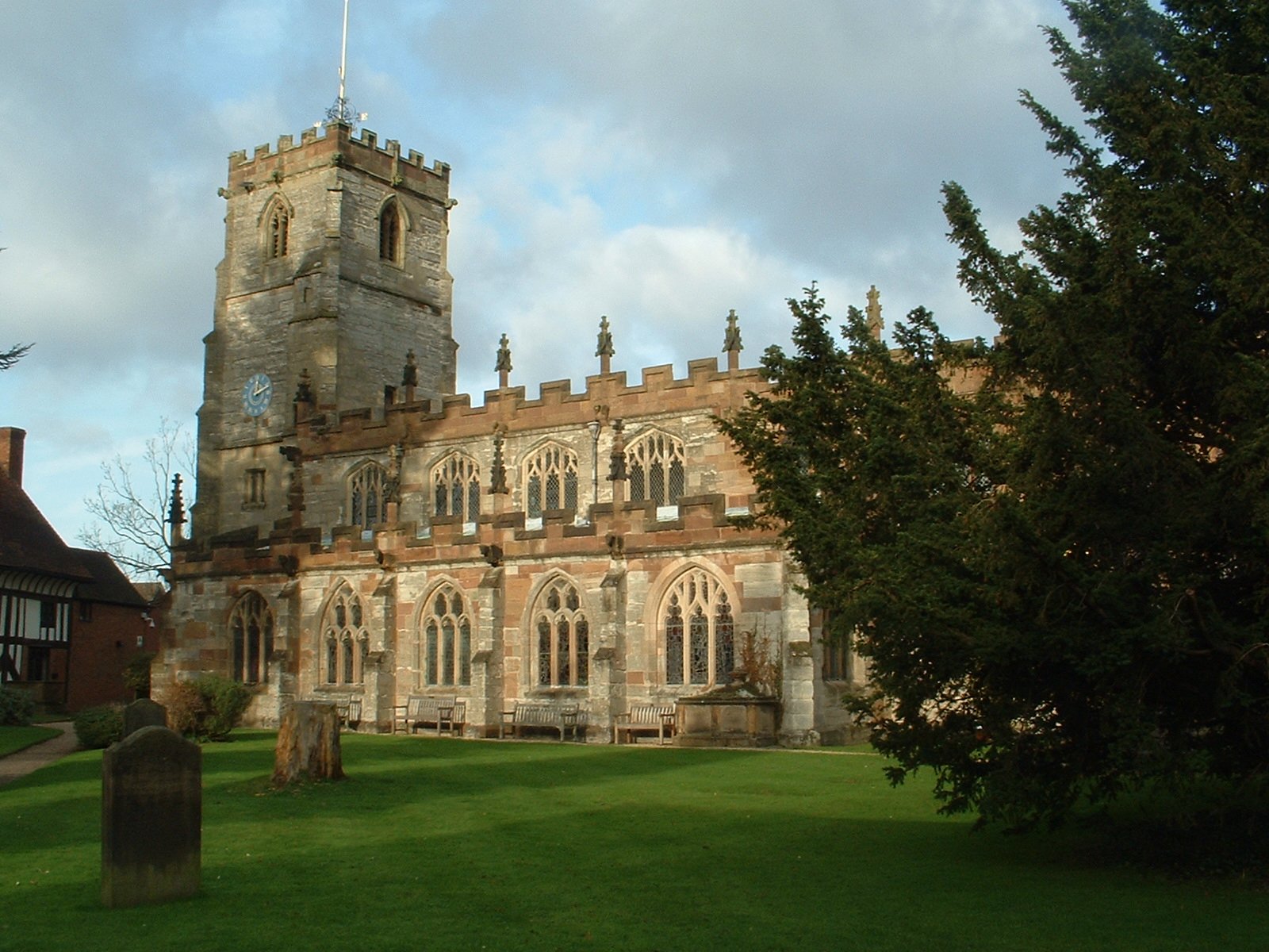 Church of St. John the Baptist, St. Lawrence and St. Anne, Knowle, Warwickshire. Taken by Necrothesp, 15 December 2005. | Knowle in United Kingdom