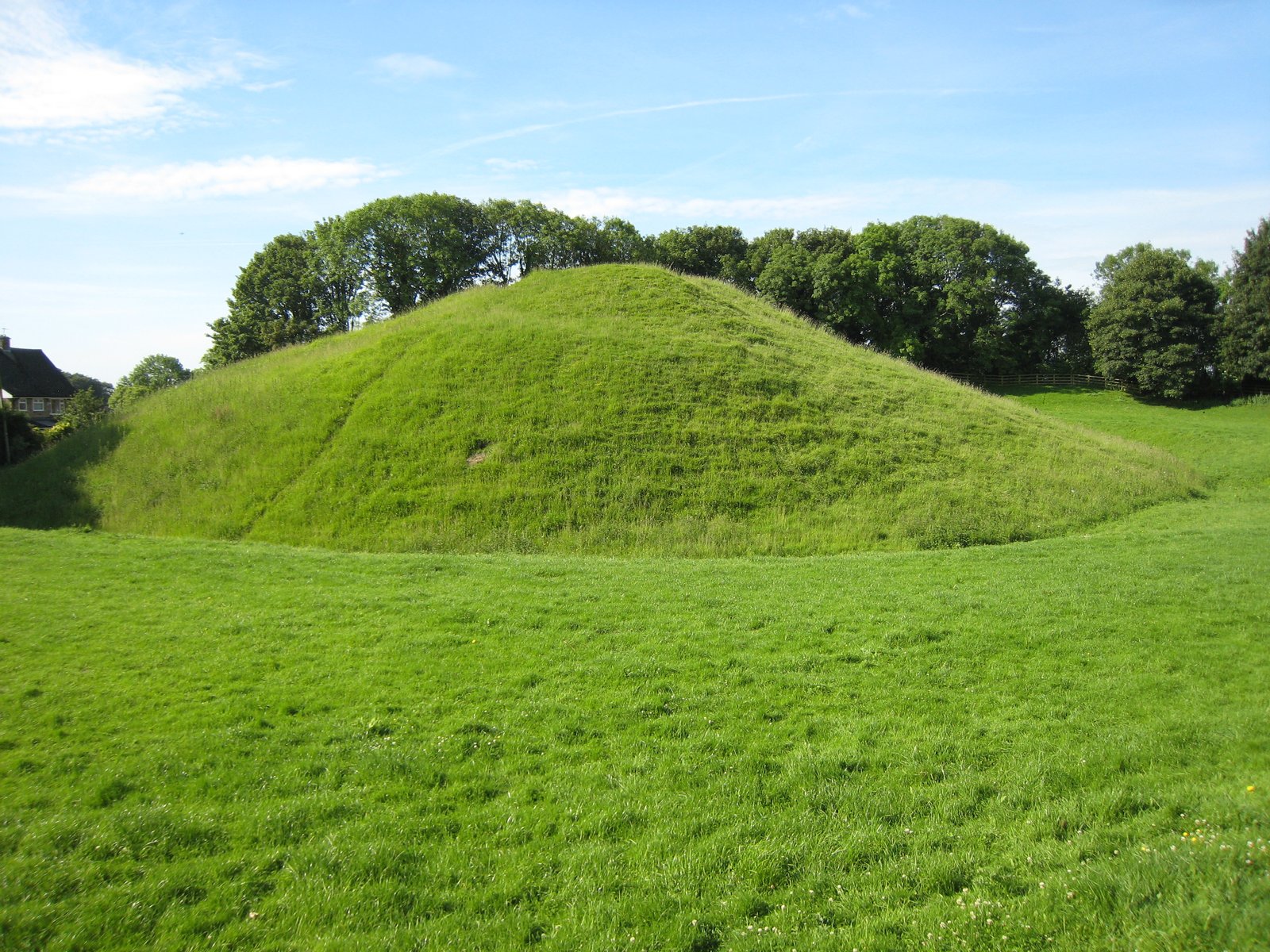 Hall Tower earthworks, Barwick-in-Elmet.  Iron age hill fort mound with ditch, which was also used for a wooden Norman motte and bailey castle. Atlas of Hillforts 1597 | Barwick in Elmet in United Kingdom