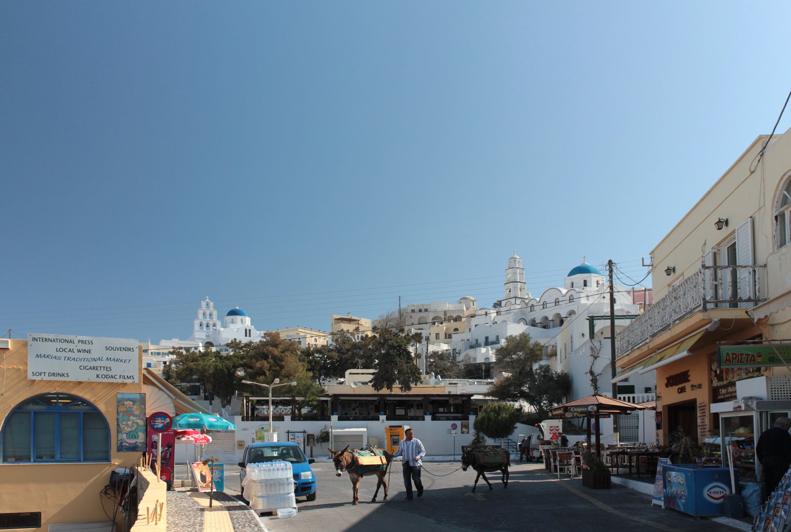 A street of Pyrgos, Santorini | Pyrgos Kallistis in Greece