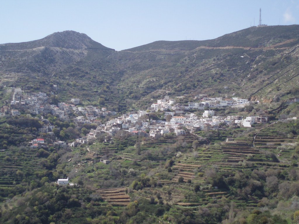 Η Κόρωνος Νάξου (θέα από Σκαδό Νάξου) | Koronos in Greece