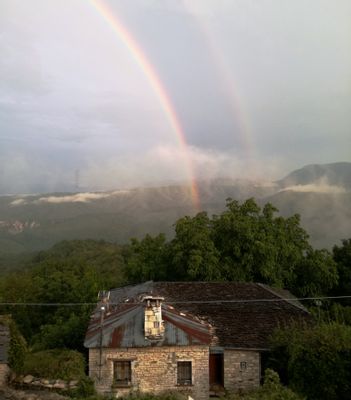 Διπλό ουράνιο τόξο στη Βίτσα | Βίτσα in Greece