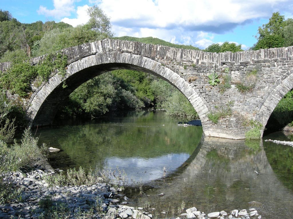Milos bridge in Kipi village | Kipoi in Greece