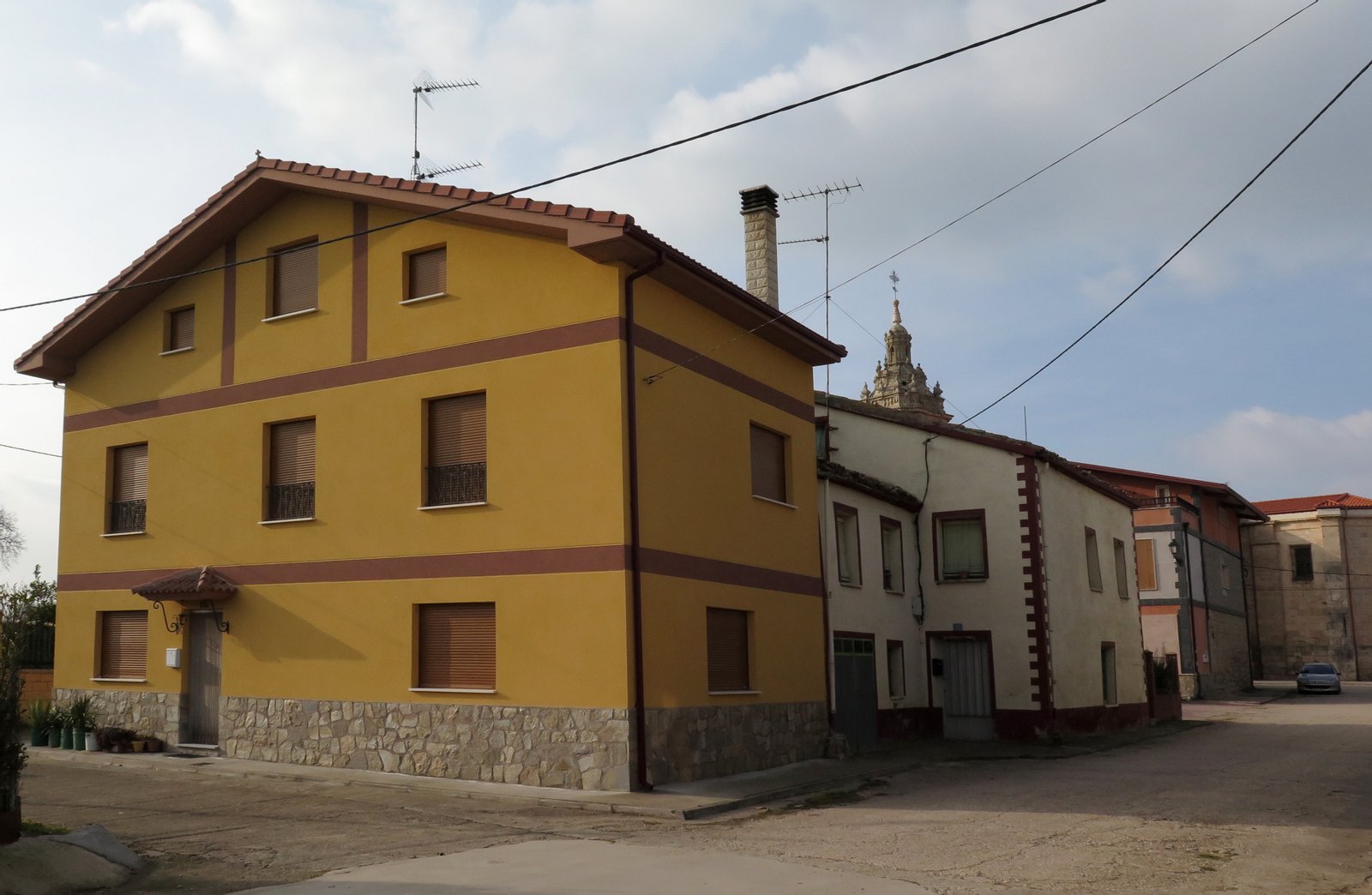 Calle San Millán de Cubo de Bureba (Burgos, España) | Cubo de Bureba in Spain