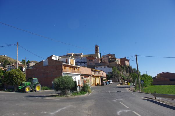 Vista d'Ivars de Noguera, amb el campanar de l'església de la Concepció de Maria i Sant Sebastià. | Ivars de Noguera in Spain