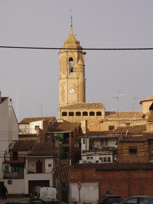 Torre de la iglesia y casas en Binéfar (Huesca, España) | Binéfar in Spain
