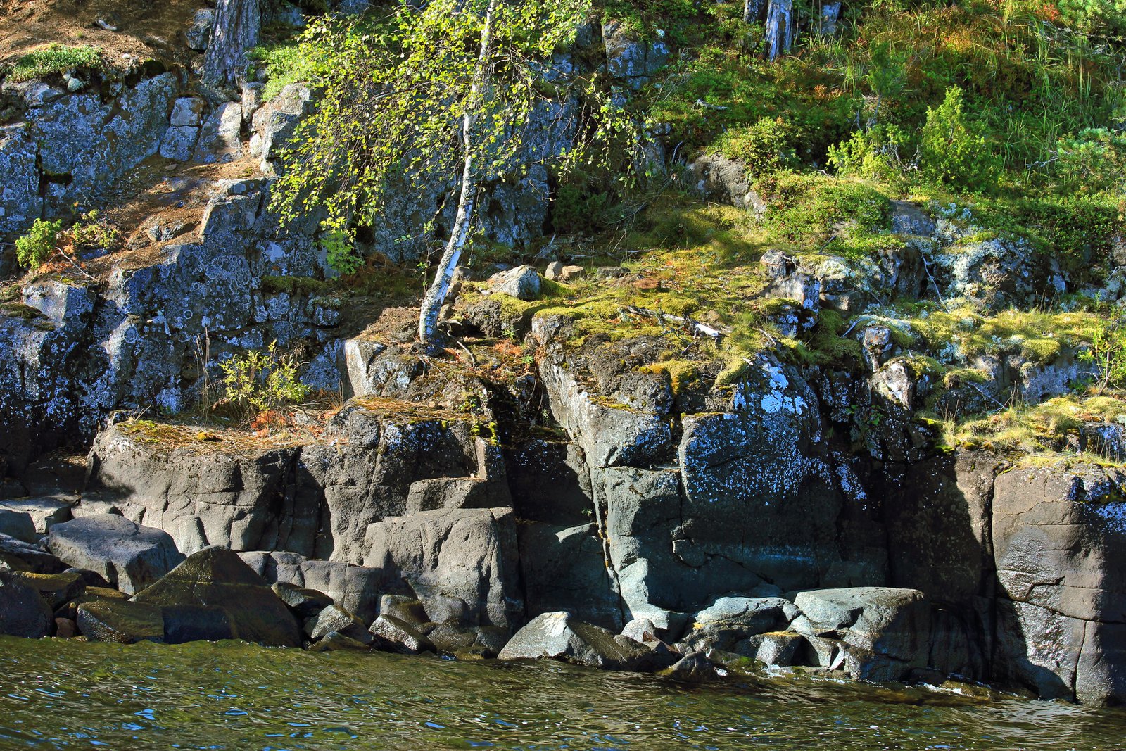 Скалы на острове Валаам в  Ладожском озере. | Valaam island in Russia