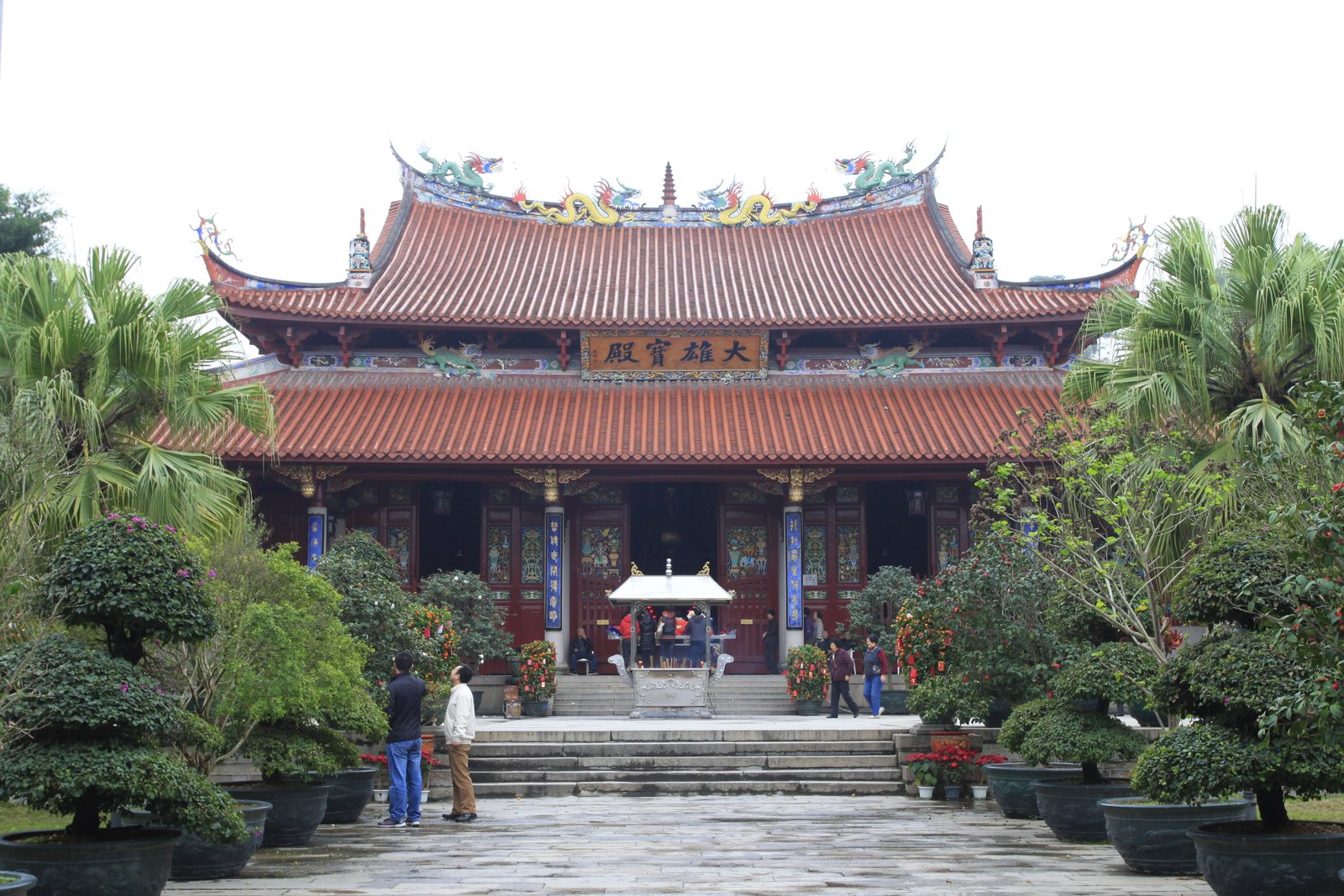 南山寺，位于中国福建省漳州市，是漳州市文物保护单位。 | Zhangzhou in China