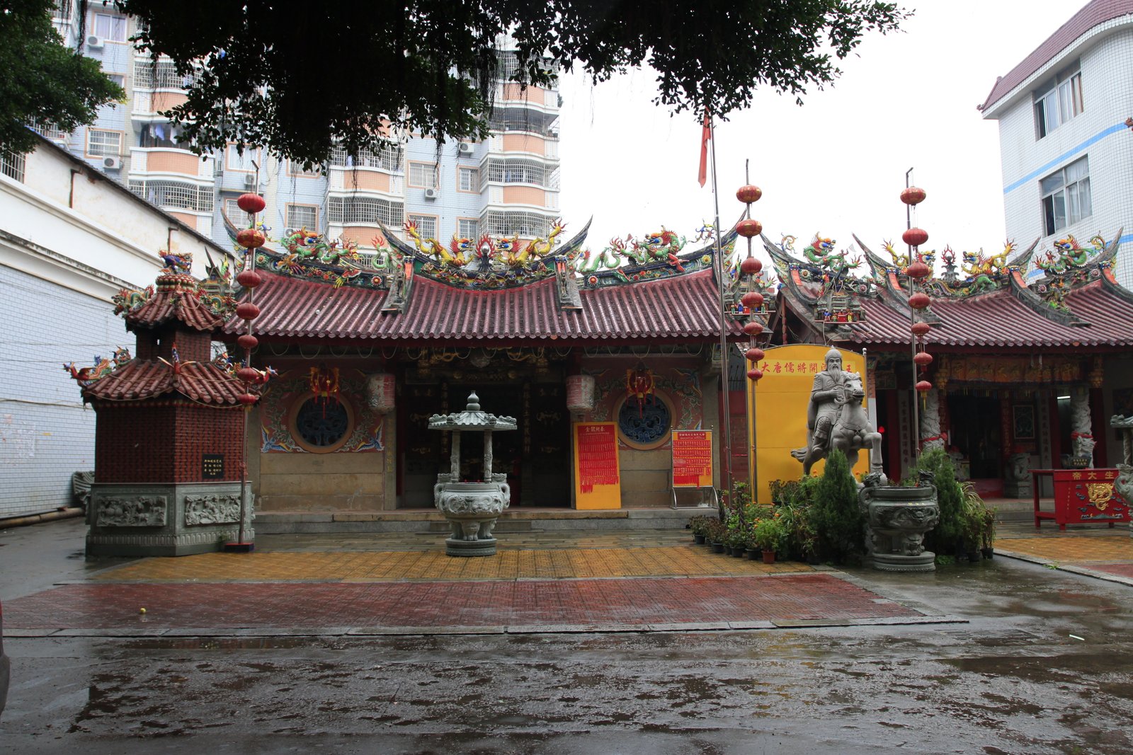官园威惠庙，位于福建省漳州市芗城区，是福建省文物保护单位 | Zhangzhou in China