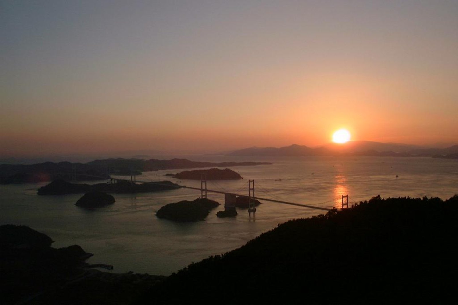 伊予大島の亀老山展望台からの夕景 | Oshima Island in Japan