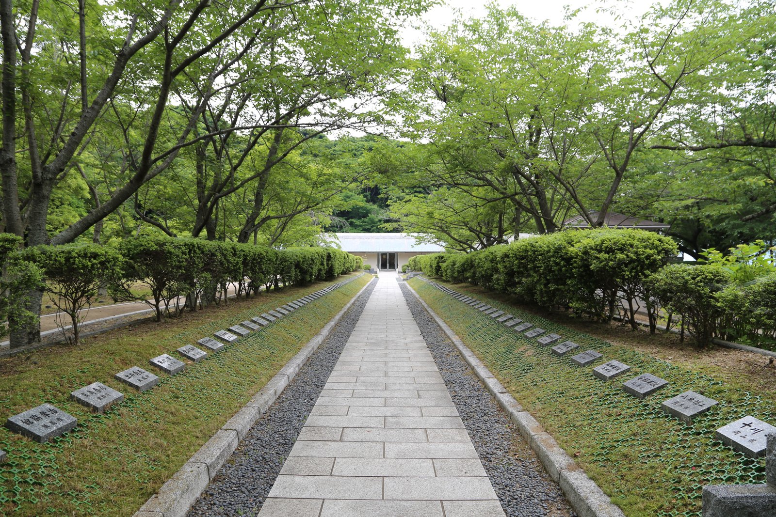 山口県周南市沖の大津島にある回天記念館 | Shunan in Japan
