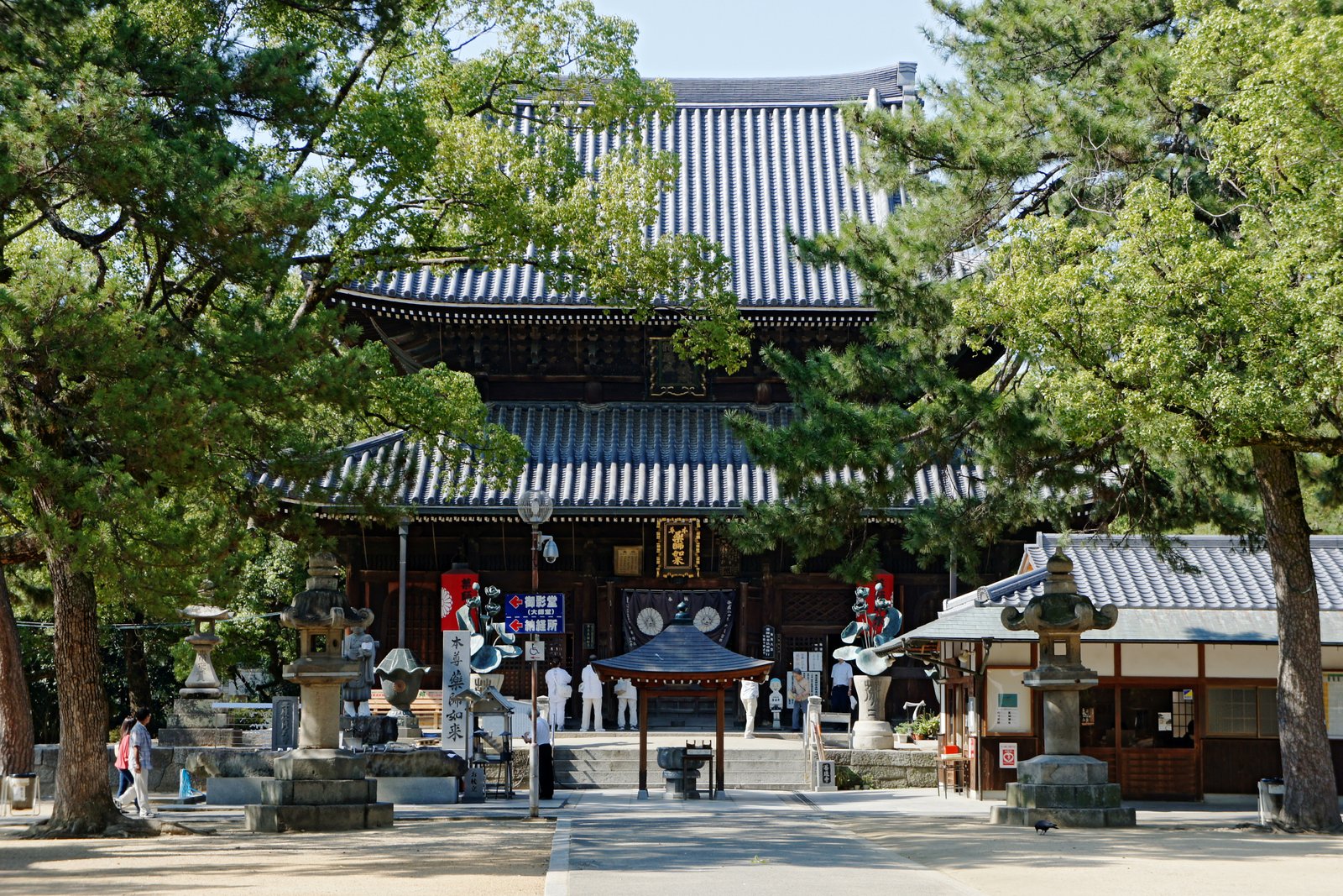 善通寺東院 金堂, 香川県善通寺市 | Zentsuji in Japan