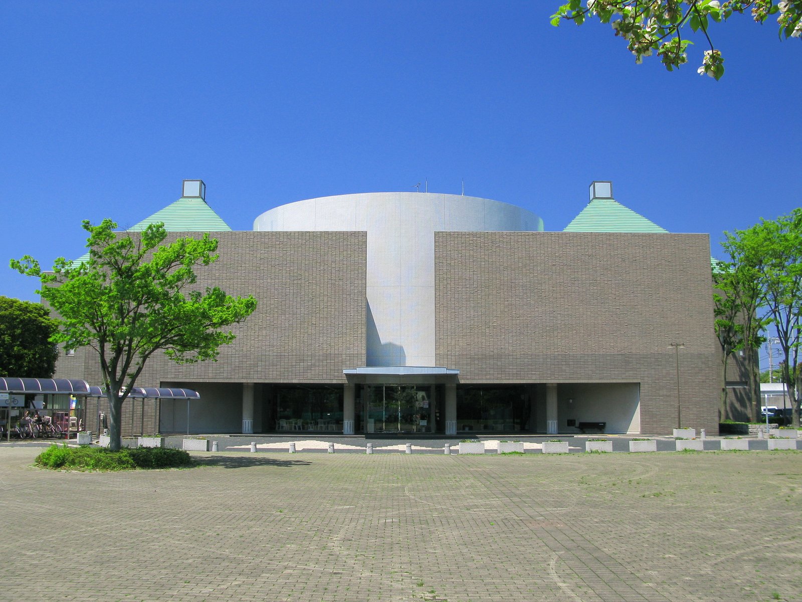 春日部市役所庄和総合支所（ja:埼玉県ja:春日部市） | Kasukabe in Japan