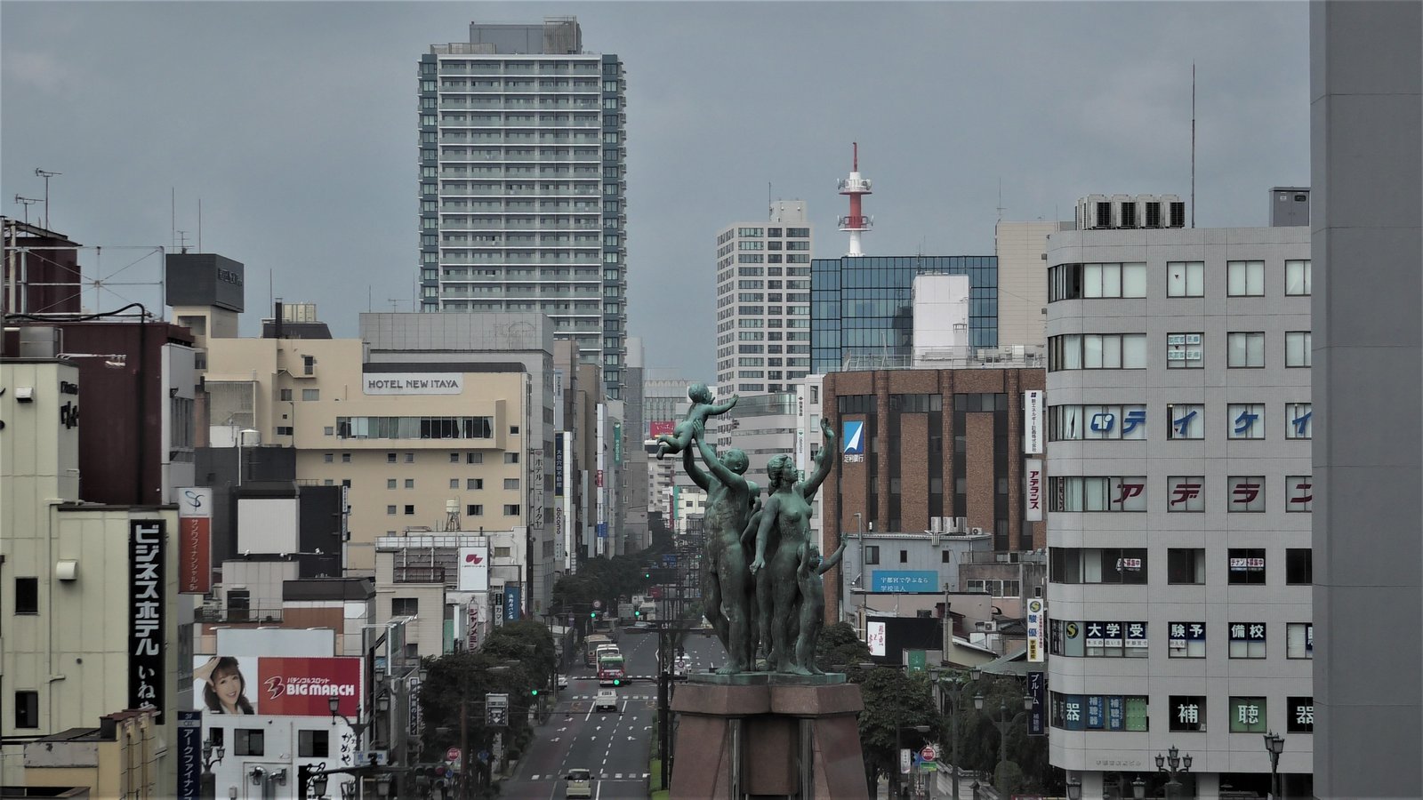 宇都宮駅新幹線ホームより撮影 | Utsunomiya in Japan