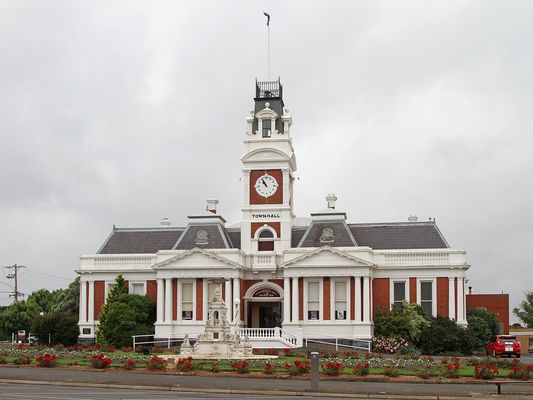 Ararat Town Hall, corner of Barkly St and Vincent St. Ararat, Victoria, Australia. | Ararat in Australia