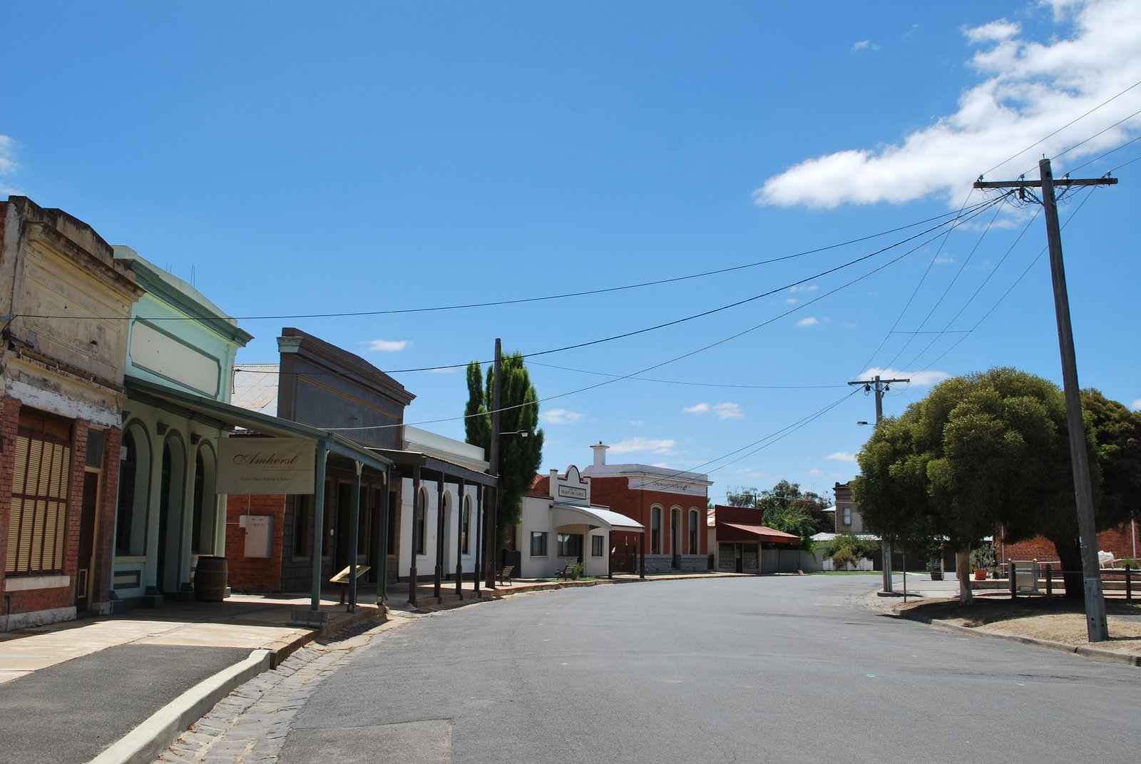 Scandinavian Crescent, the historic main street of en:Talbot, Victoria | Talbot in Australia