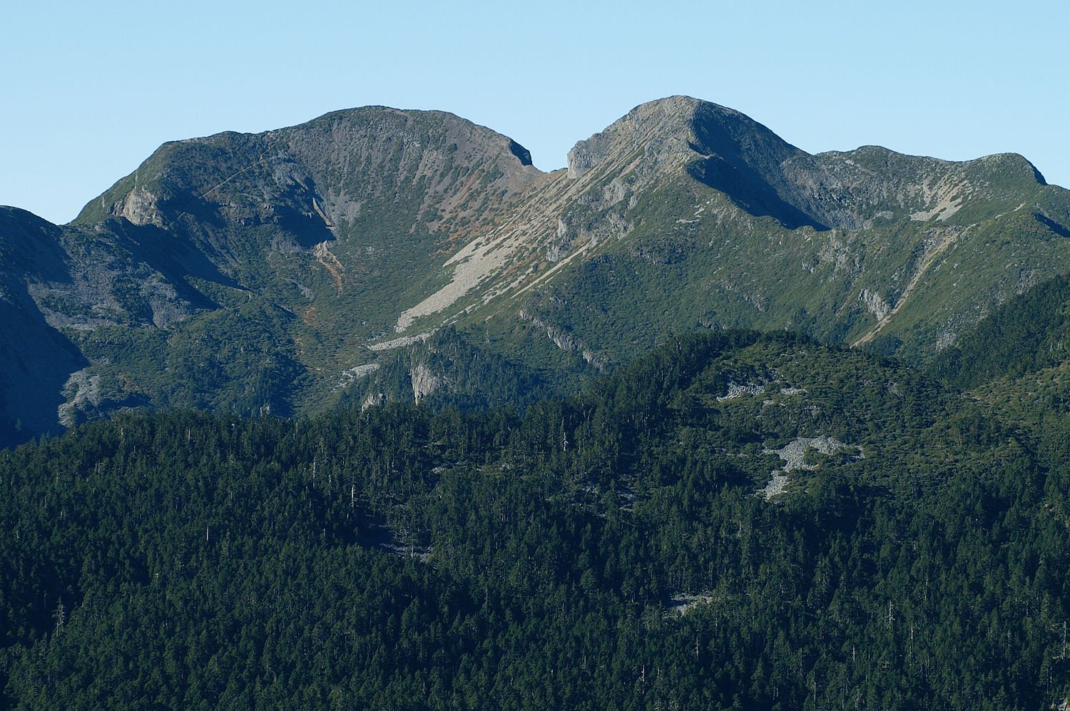 Hsueh Mountain, Taiwan
雪山主峰1號、2號圈谷 | Shei-Pa National Park in Taiwan