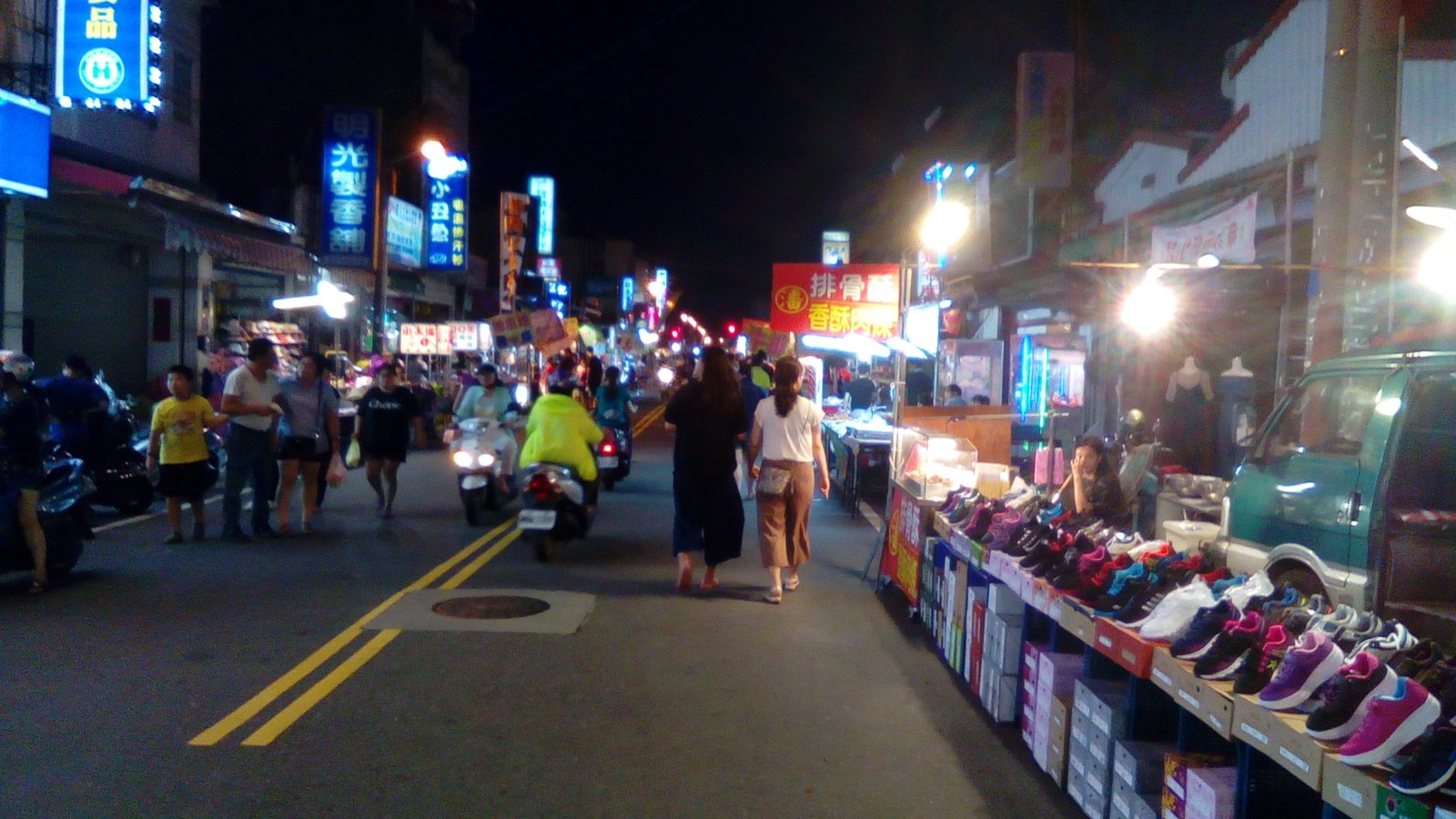 東港夜市行人徒步區 | Dongang in Taiwan