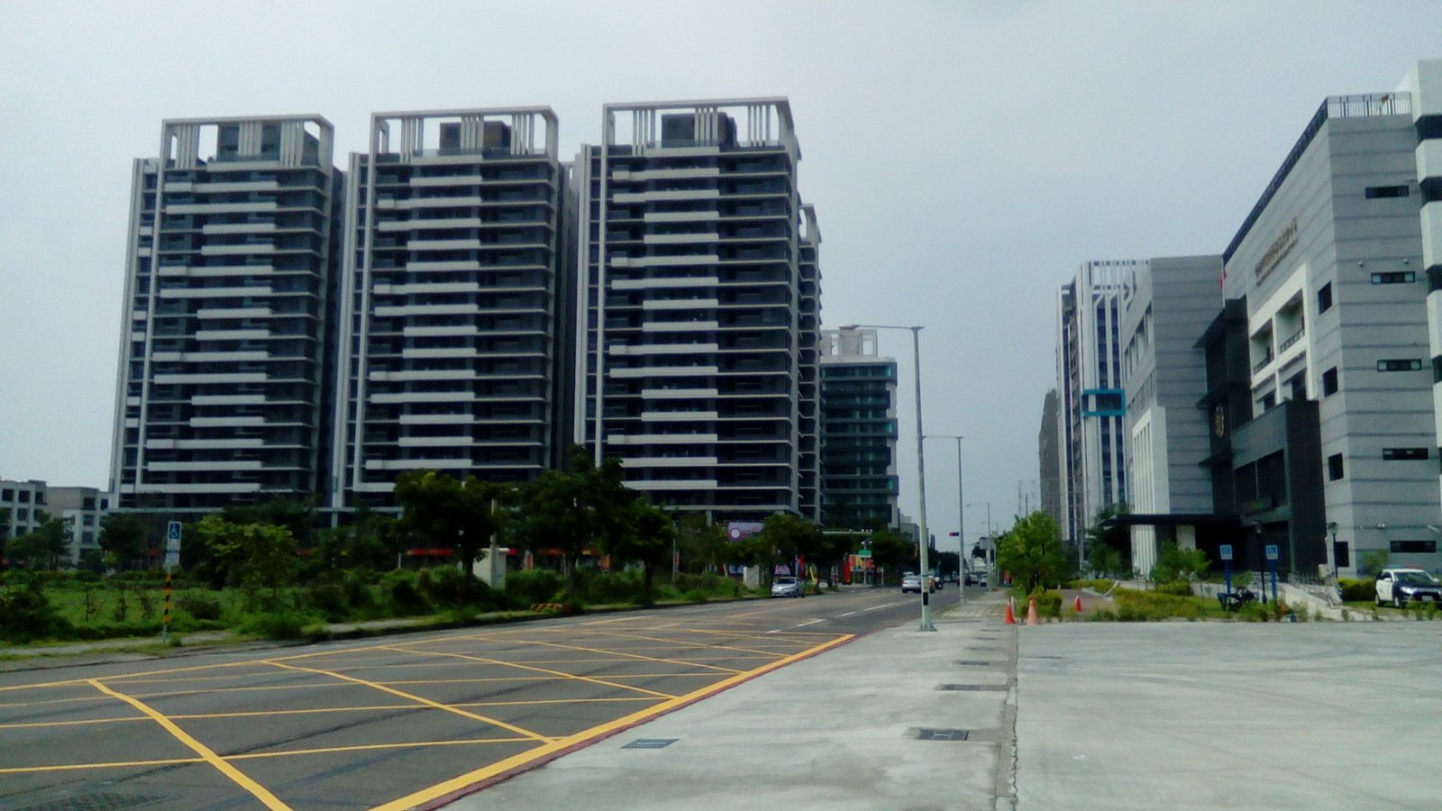 因應台南都會區日後往東擴張而興建的建築群 | Yongkang District in Taiwan
